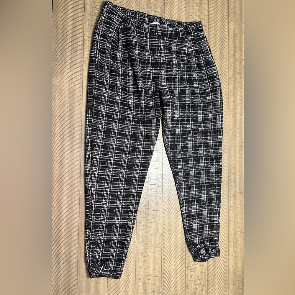 Elle from Kohl’s Dress Pants